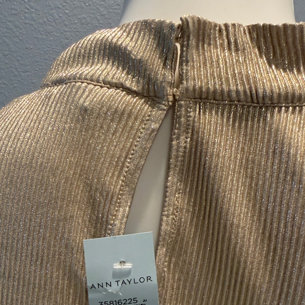 NWT! ANN TAYLOR GOLD BLOUSE - Picture 7 of 7